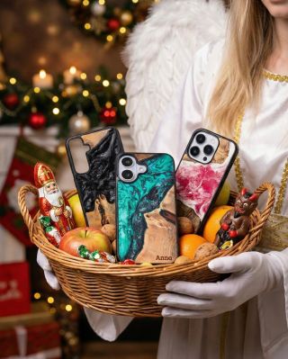 POSLEDNÍ DEN! Dnes naposledy můžeš objednat gravírovaný kryt — aby dorazil pod stromeček. 🎄 Osobní dárek jak má být....